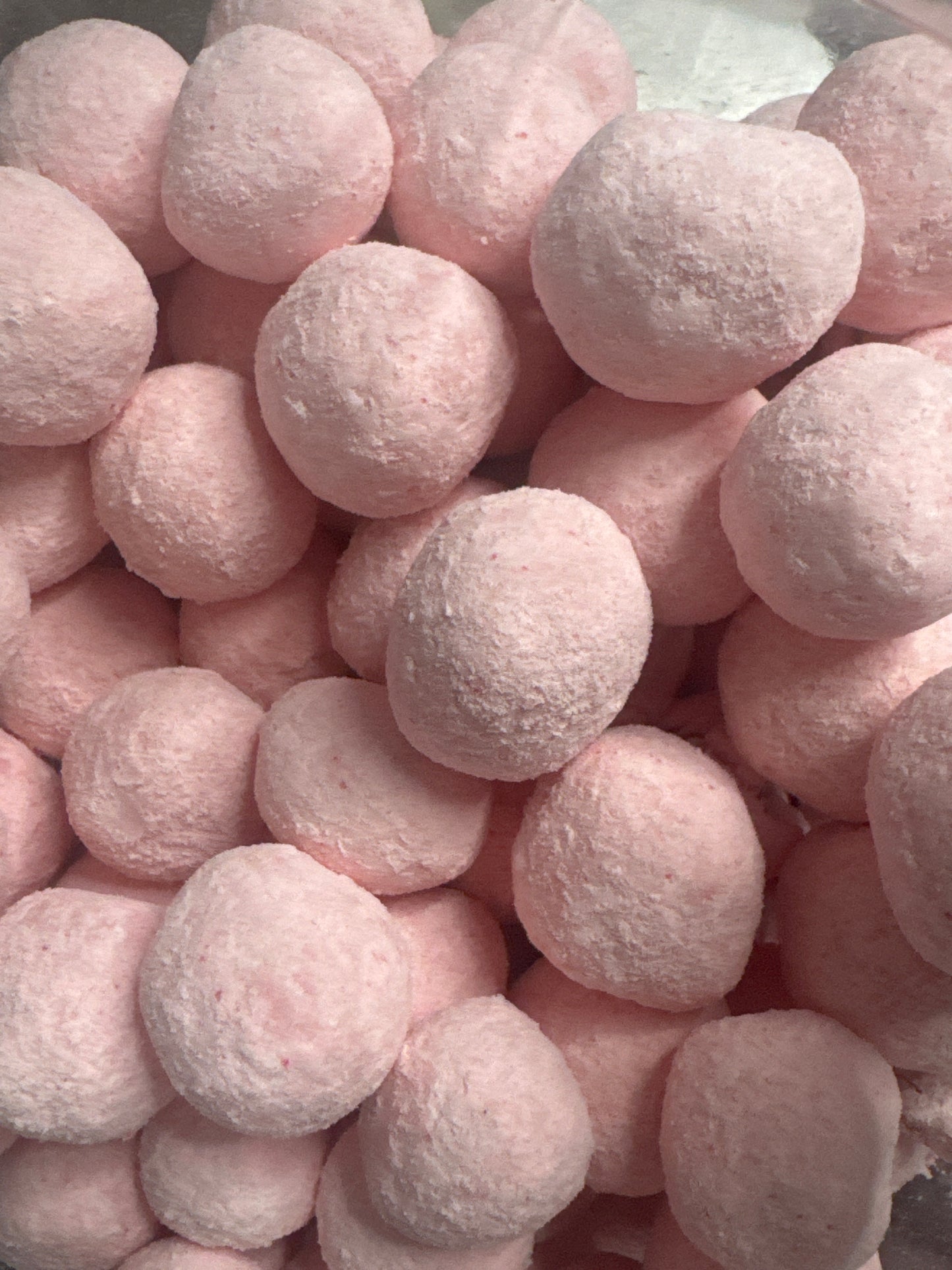 Strawberry bonbons 100g