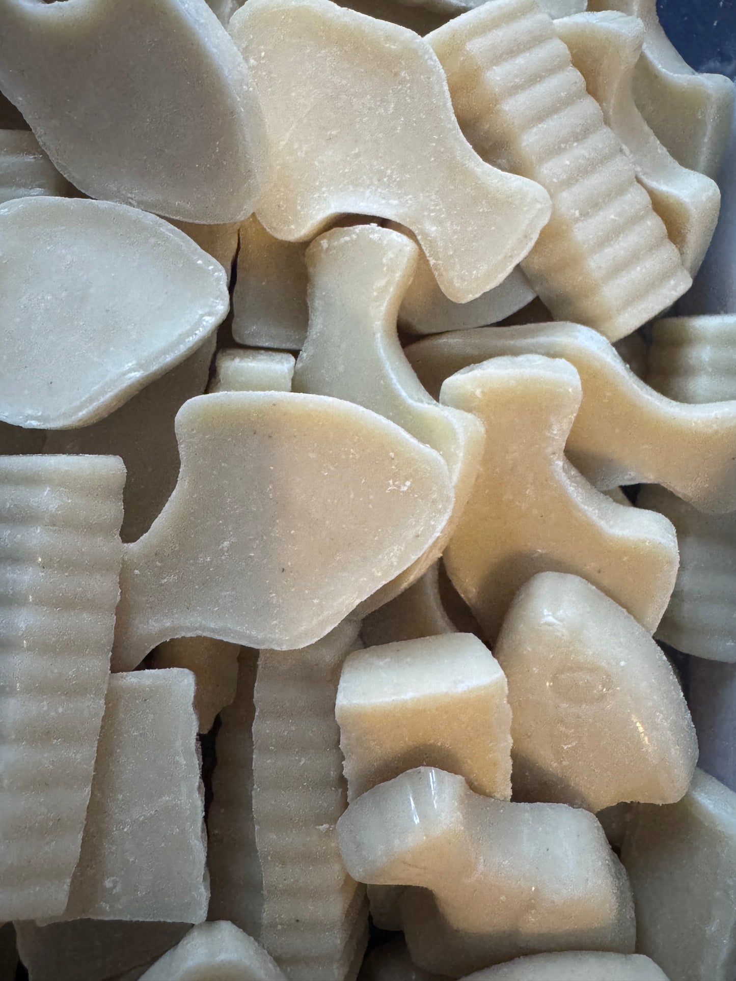 White chocolate fish and chips 100g