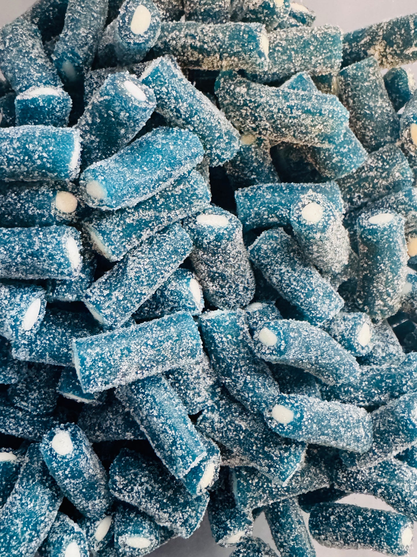 Fizzy blue raspberry bites 100g