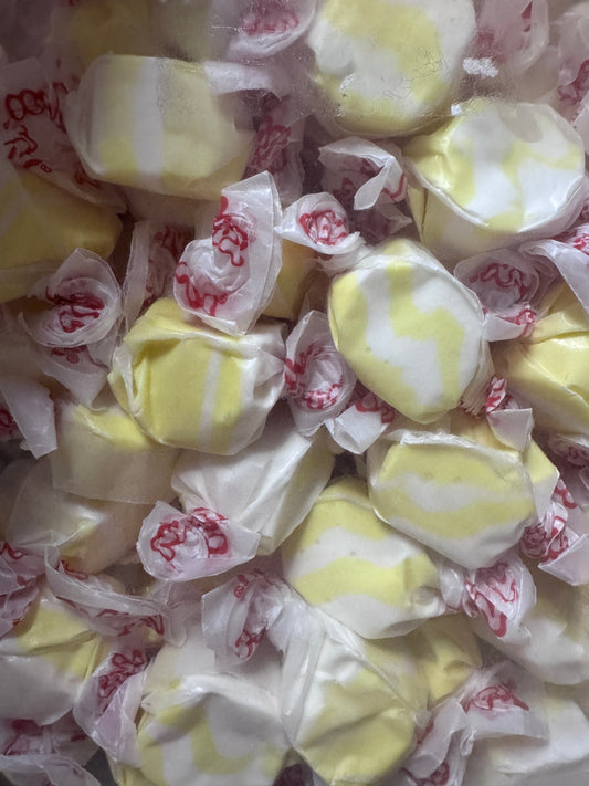 Buttered popcorn salt water taffy 100g