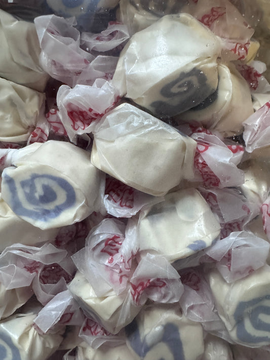 Peanut butter and jelly salt water taffy  100g